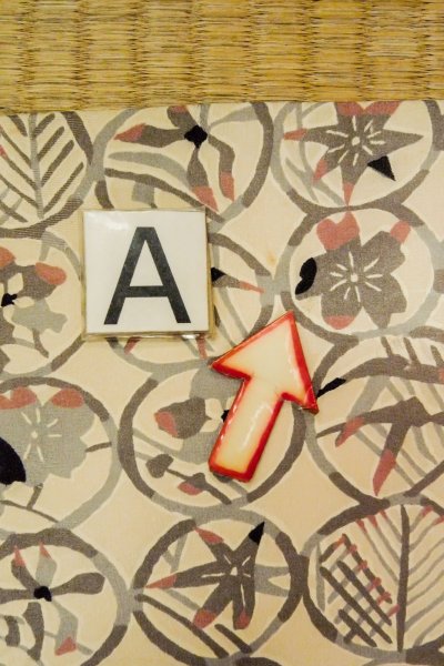 Photo14: O0806D Vintage Japanese kimono  Light Ivory HAORI short jacket for women / Silk. Flower,   (Grade C) (14)