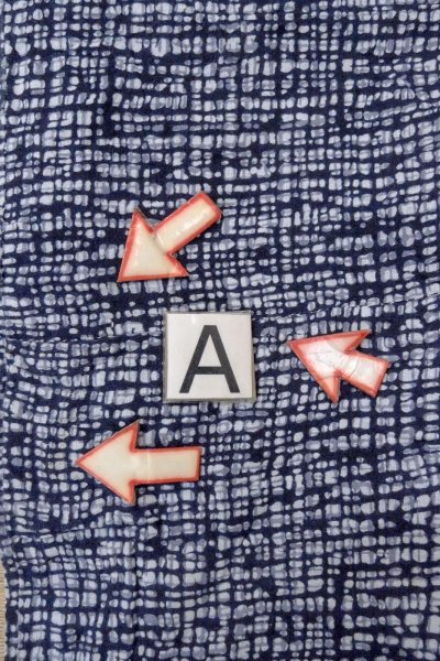 Photo14: O0826A Vintage Japanese kimono   Indigo Blue YUKATA summer(made in Japan) for men / Linen. Abstract pattern Stains/Soils all over. Discolored all over.  (Grade D) (14)