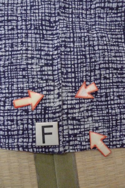 Photo19: O0826A Vintage Japanese kimono   Indigo Blue YUKATA summer(made in Japan) for men / Linen. Abstract pattern Stains/Soils all over. Discolored all over.  (Grade D) (19)