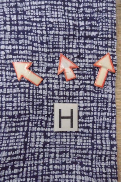 Photo21: O0826A Vintage Japanese kimono   Indigo Blue YUKATA summer(made in Japan) for men / Linen. Abstract pattern Stains/Soils all over. Discolored all over.  (Grade D) (21)