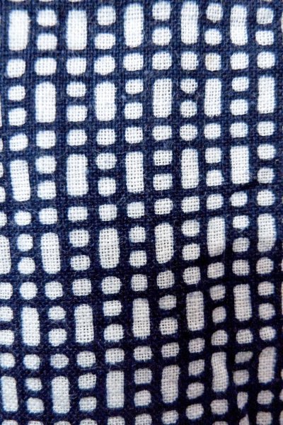 Photo7: O0826E Vintage Japanese kimono   Indigo Blue YUKATA summer(made in Japan) for men / Cotton. Abstract pattern   (Grade C) (7)