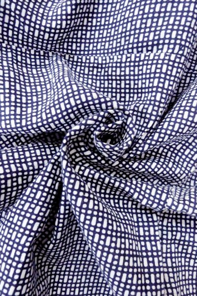 Photo11: O0826E Vintage Japanese kimono   Indigo Blue YUKATA summer(made in Japan) for men / Cotton. Abstract pattern   (Grade C) (11)