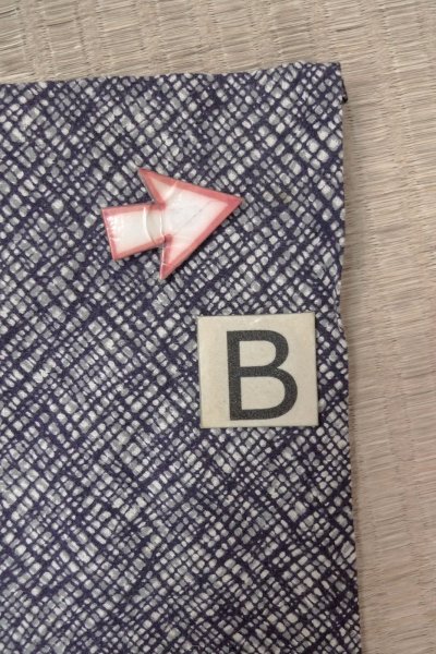 Photo15: O0826G Vintage Japanese kimono   Indigo Blue YUKATA summer(made in Japan) for women / Cotton. Plaid Checks,   (Grade D) (15)