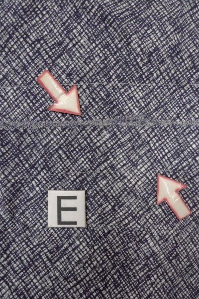 Photo18: O0826G Vintage Japanese kimono   Indigo Blue YUKATA summer(made in Japan) for women / Cotton. Plaid Checks,   (Grade D) (18)