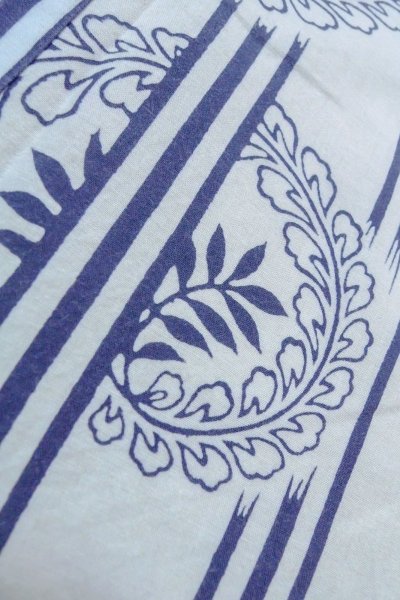 Photo8: O0826H Vintage Japanese kimono  Light Light Blue YUKATA summer(made in Japan) for women / Cotton. Japanese wisteria,   (Grade D) (8)