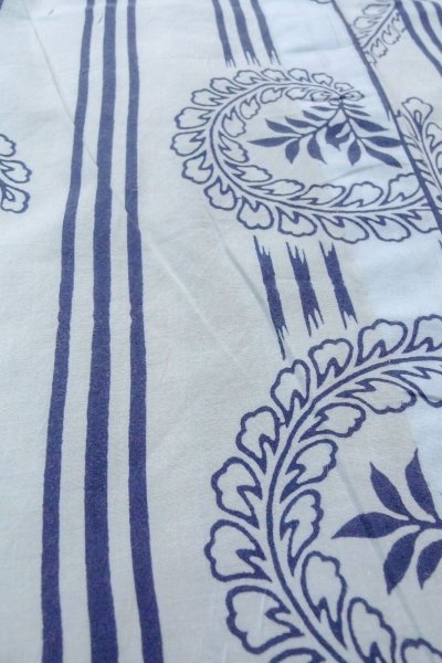 Photo10: O0826H Vintage Japanese kimono  Light Light Blue YUKATA summer(made in Japan) for women / Cotton. Japanese wisteria,   (Grade D) (10)