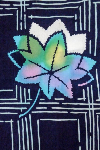 Photo6: O0826J Vintage Japanese kimono  Dark Indigo Blue Pour Dyed Yukata for women / Cotton. MOMIJI maple leaf,   (Grade C) (6)