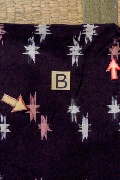 Photo15: O0826L Vintage Japanese kimono   Black Pour Dyed Yukata for women / Cotton/hemp Parallel Cross   (Grade C) (15)