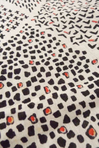 Photo10: O0826N Vintage Japanese kimono   Off White OJIYACHIJIMI for women / Linen. Flower,   (Grade C) (10)