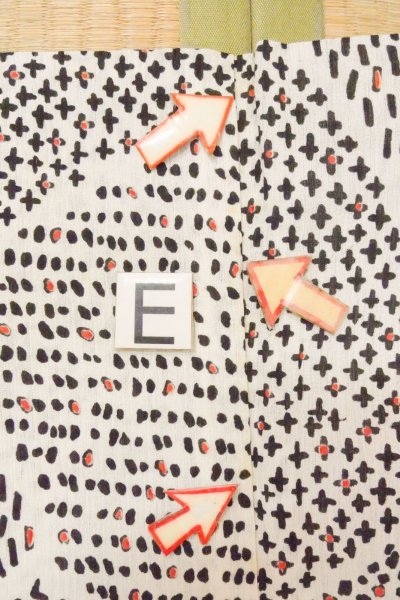 Photo18: O0826N Vintage Japanese kimono   Off White OJIYACHIJIMI for women / Linen. Flower,   (Grade C) (18)