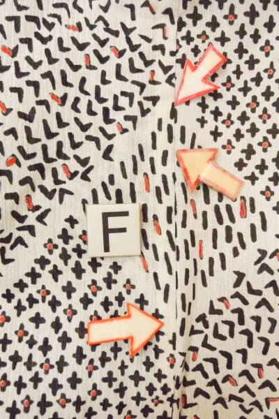 Photo19: O0826N Vintage Japanese kimono   Off White OJIYACHIJIMI for women / Linen. Flower,   (Grade C) (19)