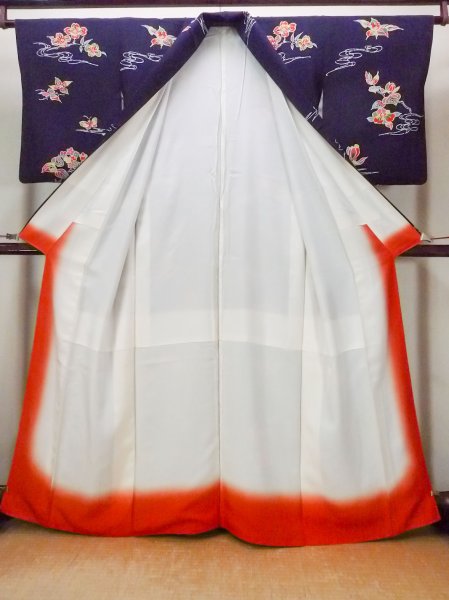 Photo2: O0826W Vintage Japanese kimono  Dark Indigo Blue KOMON dyed for women / Silk. Flower,   (Grade B) (2)