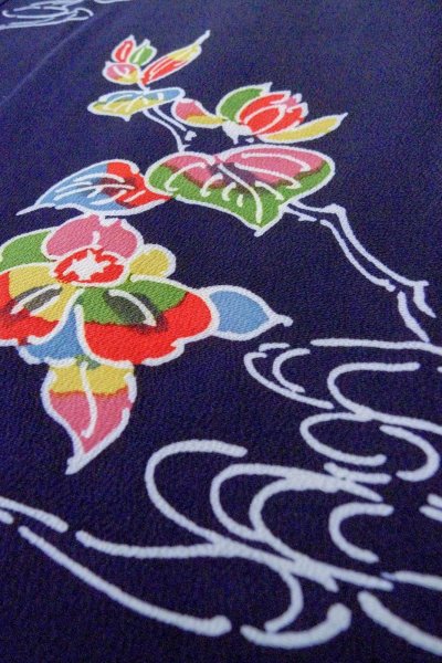 Photo8: O0826W Vintage Japanese kimono  Dark Indigo Blue KOMON dyed for women / Silk. Flower,   (Grade B) (8)