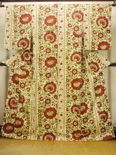 Photo1: Mint O0827D Used Japanese kimono   Ivory KOMON dyed for women / Silk. Chinese flower,   (Grade A) (1)