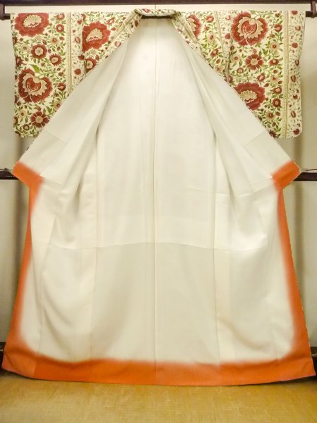 Photo2: Mint O0827D Used Japanese kimono   Ivory KOMON dyed for women / Silk. Chinese flower,   (Grade A) (2)