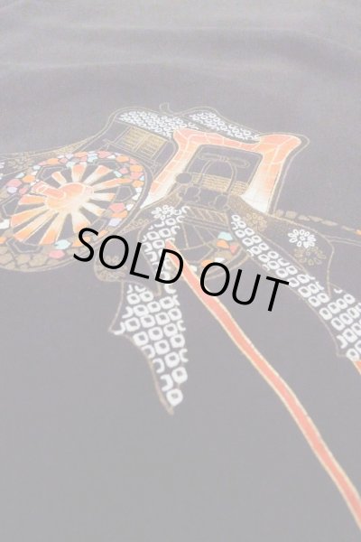 Photo9: O0902A Vintage Japanese kimono   Black HAORI short jacket for women / Silk. Court carriage,   (Grade B) (9)