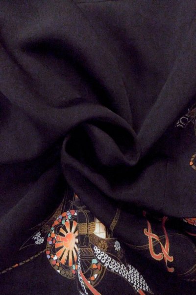 Photo10: O0902A Vintage Japanese kimono   Black HAORI short jacket for women / Silk. Court carriage,   (Grade B) (10)