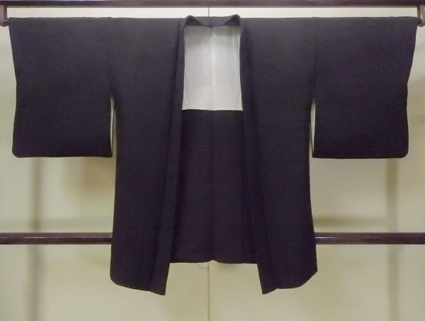 Photo1: Mint O0902C Vintage Japanese kimono   Black HAORI short jacket for women / Silk.    (Grade A) (1)