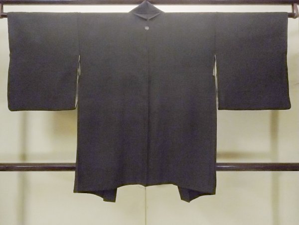 Photo2: O0902E Vintage Japanese kimono   Black HAORI short jacket for women / Silk.    (Grade B) (2)