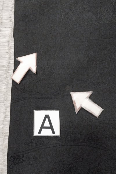 Photo15: O0902E Vintage Japanese kimono   Black HAORI short jacket for women / Silk.    (Grade B) (15)