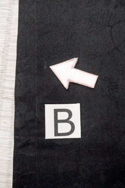 Photo16: O0902J Vintage Japanese kimono   Black HAORI short jacket for women / Silk. Leaf,   (Grade B) (16)