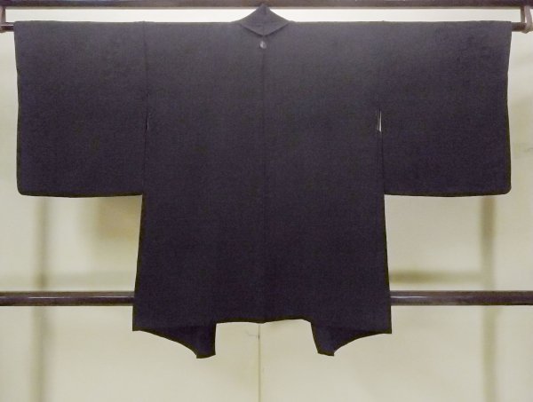 Photo2: Mint O0902K Vintage Japanese kimono   Black HAORI short jacket for women / Silk.    (Grade A) (2)