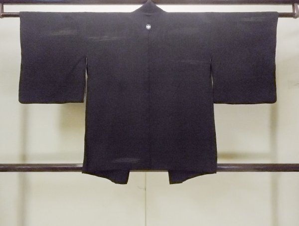 Photo2: O0902M Vintage Japanese kimono   Black HAORI short jacket for women / Silk. Line   (Grade B) (2)