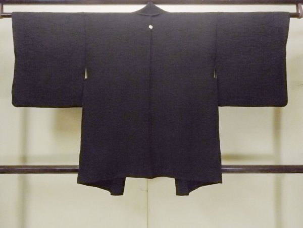 Photo2: O0902O Vintage Japanese kimono   Black HAORI short jacket for women / Silk. Cloud   (Grade B) (2)