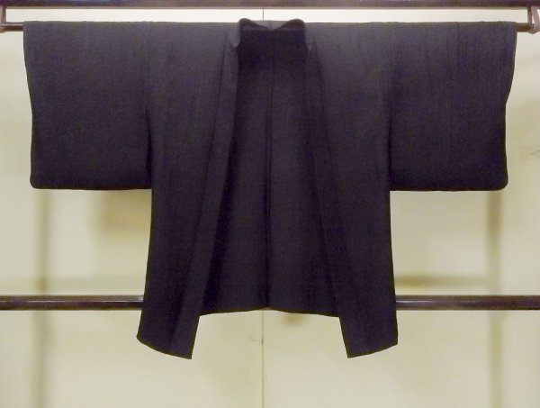Photo1: O0902P Vintage Japanese kimono   Black HAORI short jacket for women / Silk.    (Grade B) (1)