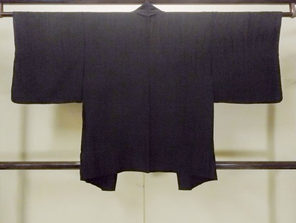 Photo2: O0902P Vintage Japanese kimono   Black HAORI short jacket for women / Silk.    (Grade B) (2)