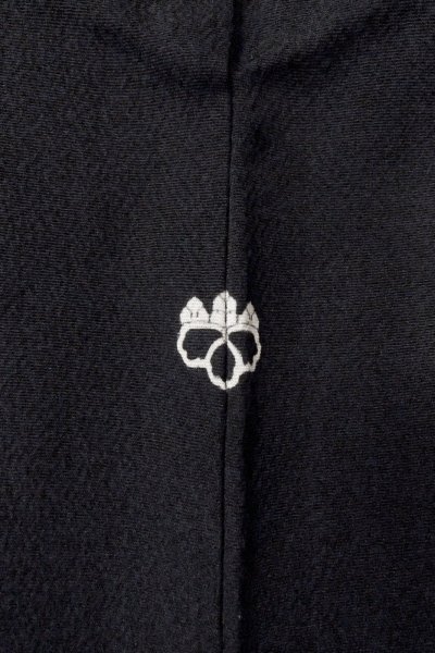 Photo3: O0902Q Vintage Japanese kimono   Black HAORI short jacket for women / Synthetic.  Base woven pattern : Lotus  (Grade B) (3)