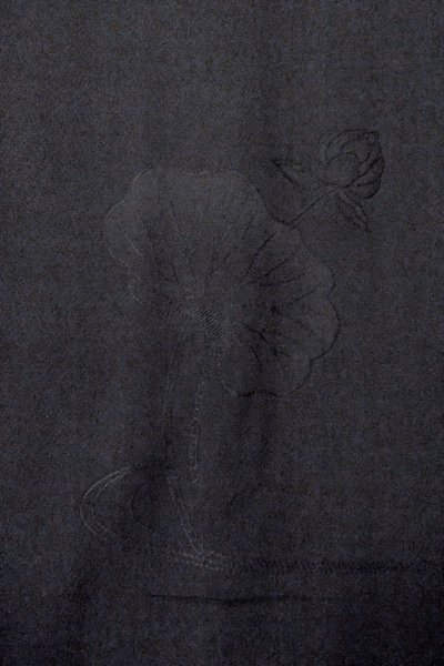 Photo8: O0902Q Vintage Japanese kimono   Black HAORI short jacket for women / Synthetic.  Base woven pattern : Lotus  (Grade B) (8)