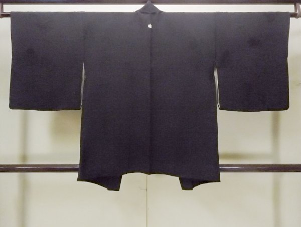 Photo2: Mint O0902R Vintage Japanese kimono   Black HAORI short jacket for women / Silk. River   (Grade A) (2)