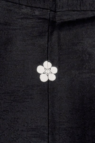 Photo3: O0902S Vintage Japanese kimono   Black HAORI short jacket for women / Silk.    (Grade B) (3)