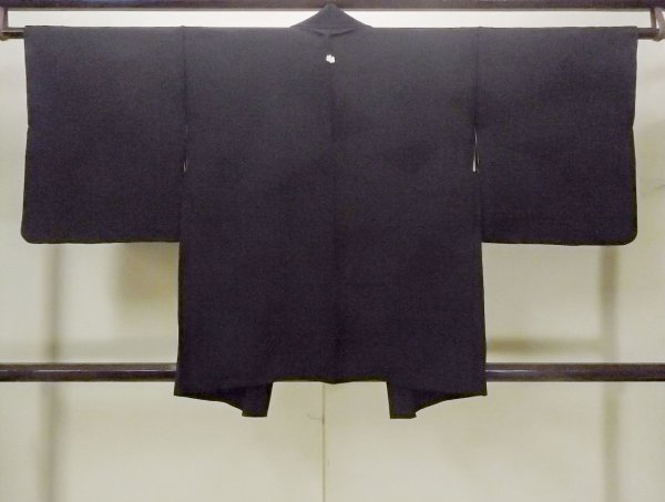 Photo2: Mint O0902U Vintage Japanese kimono   Black HAORI short jacket for women / Silk.    (Grade A) (2)