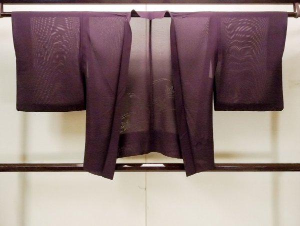 Photo1: Mint O0902W Vintage Japanese kimono  Dark Purple HAORI short jacket for women / Silk. MOMIJI maple leaf,   (Grade A) (1)