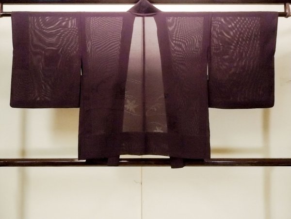 Photo2: Mint O0902W Vintage Japanese kimono  Dark Purple HAORI short jacket for women / Silk. MOMIJI maple leaf,   (Grade A) (2)