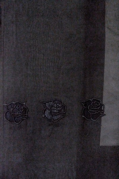 Photo4: O0903B Vintage Japanese kimono   Black HAORI short jacket for women / Silk. Rose   (Grade A) (4)