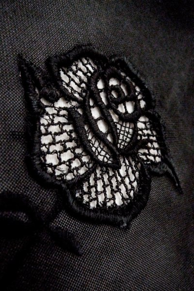 Photo9: O0903B Vintage Japanese kimono   Black HAORI short jacket for women / Silk. Rose   (Grade A) (9)