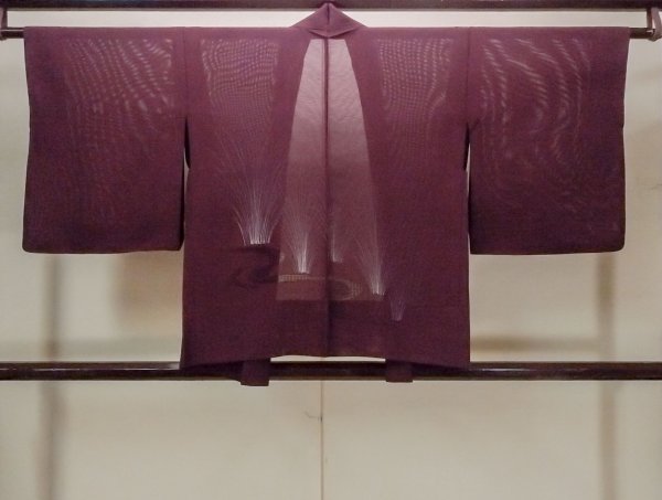 Photo2: O0903D Vintage Japanese kimono  Dark Purple HAORI short jacket for women / Silk. Stream,   (Grade D) (2)