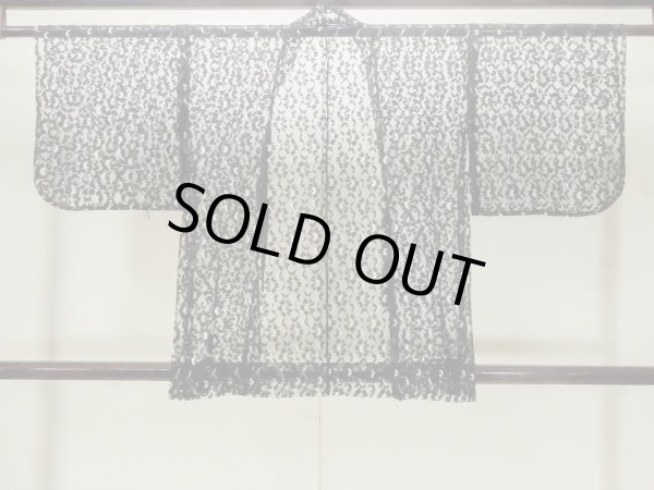 Photo2: Mint O0909J Vintage Japanese kimono   Black HAORI short jacket for women / Synthetic. Flower Lace fabric  (Grade A) (2)