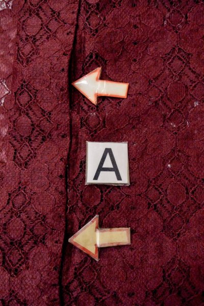 Photo14: O0909L Vintage Japanese kimono  Dark Red HAORI short jacket for women / Synthetic. Flower, Lace fabric  (Grade B) (14)