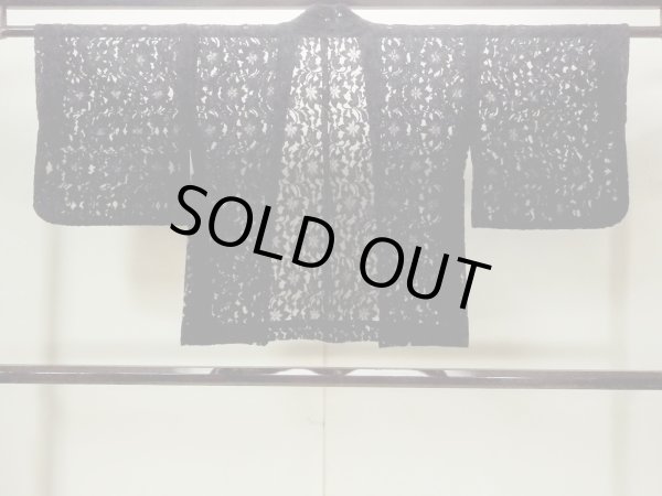 Photo2: Mint O0909M Vintage Japanese kimono   Black HAORI short jacket for women / Synthetic. Flower, Lace fabric  (Grade A) (2)