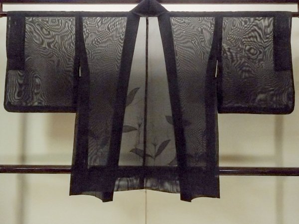 Photo2: O0909N Vintage Japanese kimono   Black HAORI short jacket for women / Silk. Autumn bellflower   (Grade D) (2)