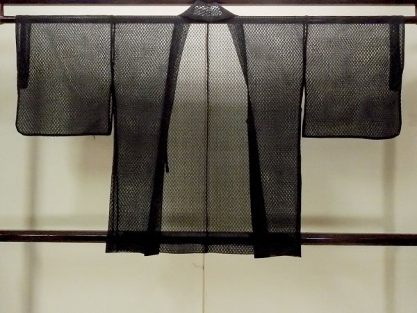 Photo2: Mint O0909O Vintage Japanese kimono   Black HAORI short jacket for women / Synthetic. Circle, Lace fabric  (Grade A) (2)