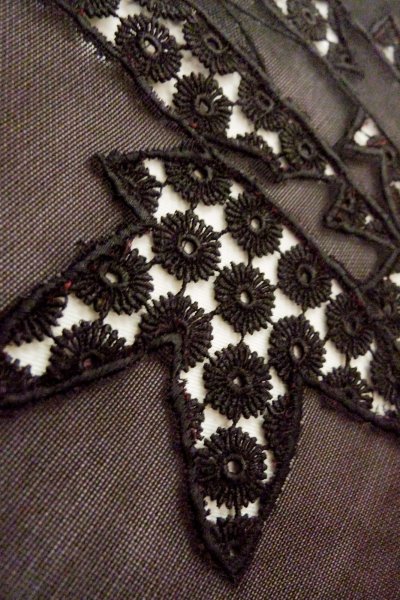 Photo8: Mint O0909T Vintage Japanese kimono   Black HAORI short jacket for women / Silk. Flower,   (Grade A) (8)