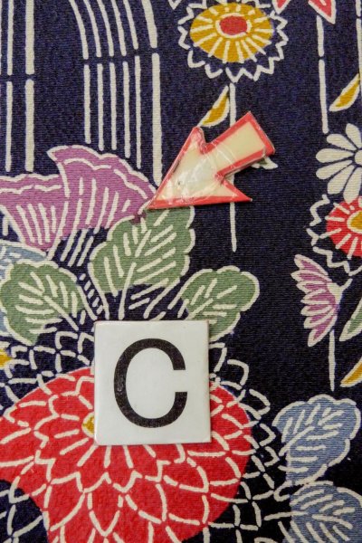 Photo16: O1002C Vintage Japanese kimono Indigo Blue HITOE unlined for women / Silk. Chrysanthemum (Grade B) (16)