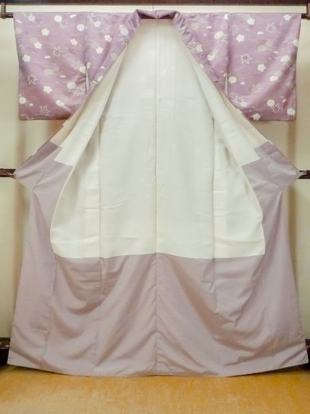 Photo2: O1002D Vintage Japanese kimono Wisteria KOMON dyed for women / Synthetic. Chrysanthemum (Grade C) (2)