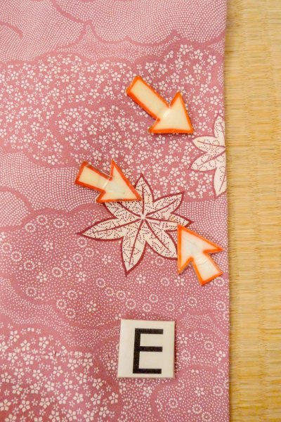 Photo18: O1002E Vintage Japanese kimono Dark Pink KOMON dyed for women / Silk. Flower (Grade C) (18)