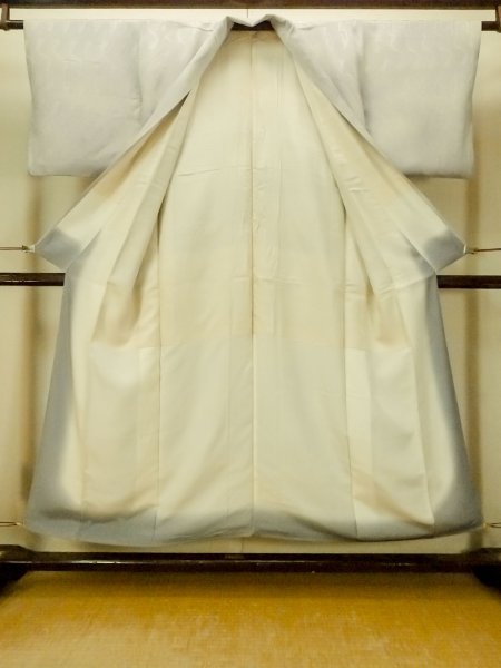 Photo2: O1002G Vintage Japanese kimono Pale Light Purple IROMUJI plain colored for women / Silk. Abstract pattern (Grade C) (2)